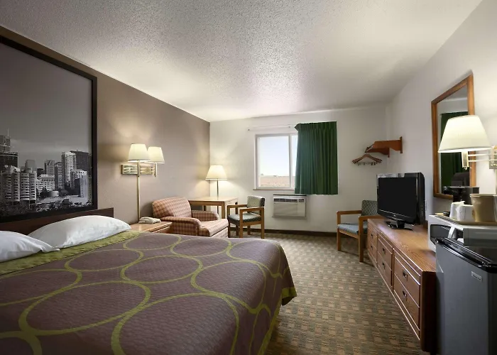 Super 8 By Wyndham Starved Rock State Park Hotel 2*