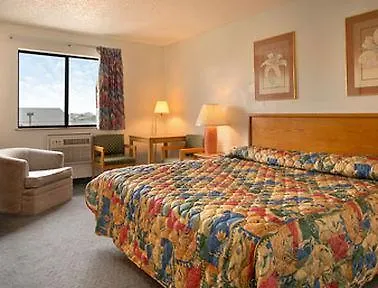 Hotel Super 8 By Wyndham Starved Rock State Park Peru