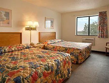 Super 8 By Wyndham Starved Rock State Park Hotel