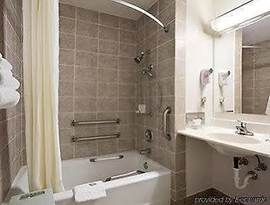 Hotel Super 8 By Wyndham Starved Rock State Park Peru